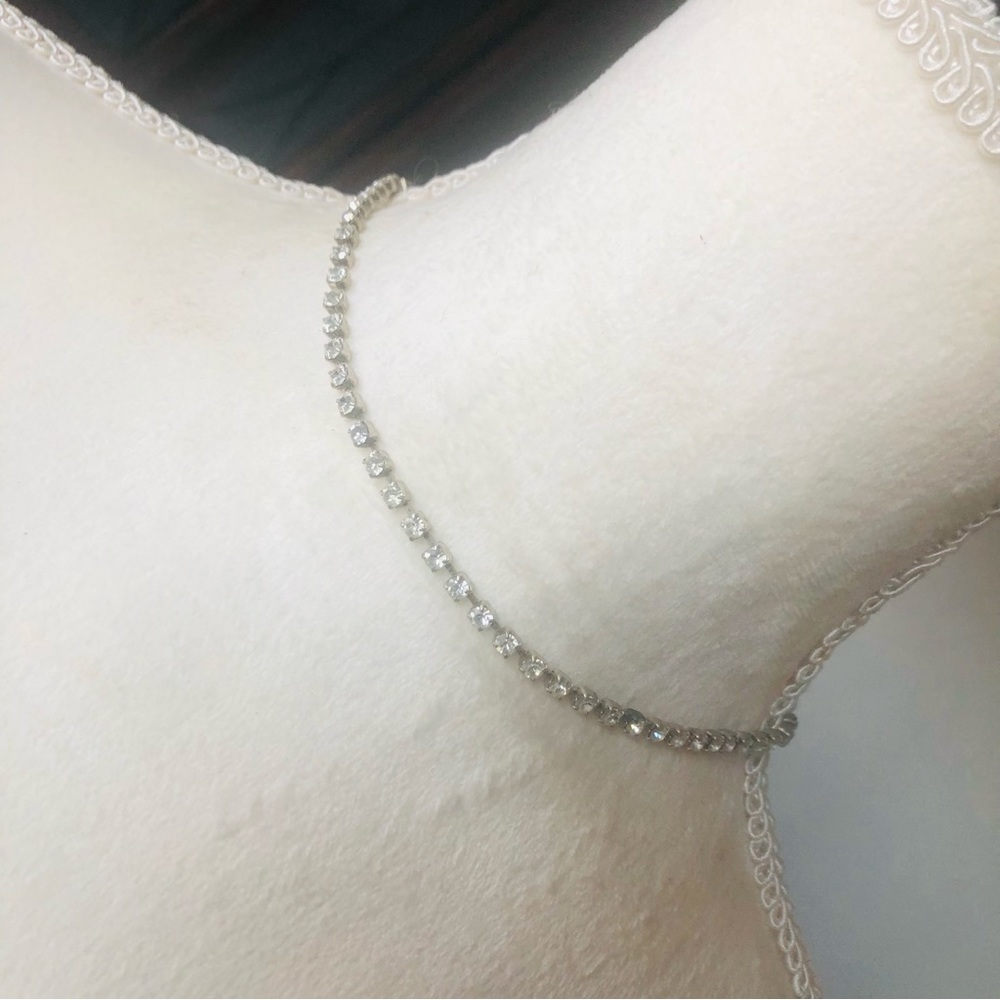 Vintage single row clear prong rhinestone choker necklace